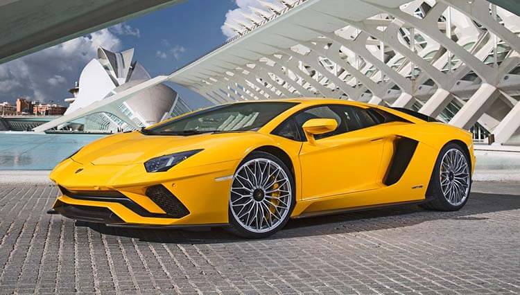 Cheap-Lamborghini-Rental-Dubai